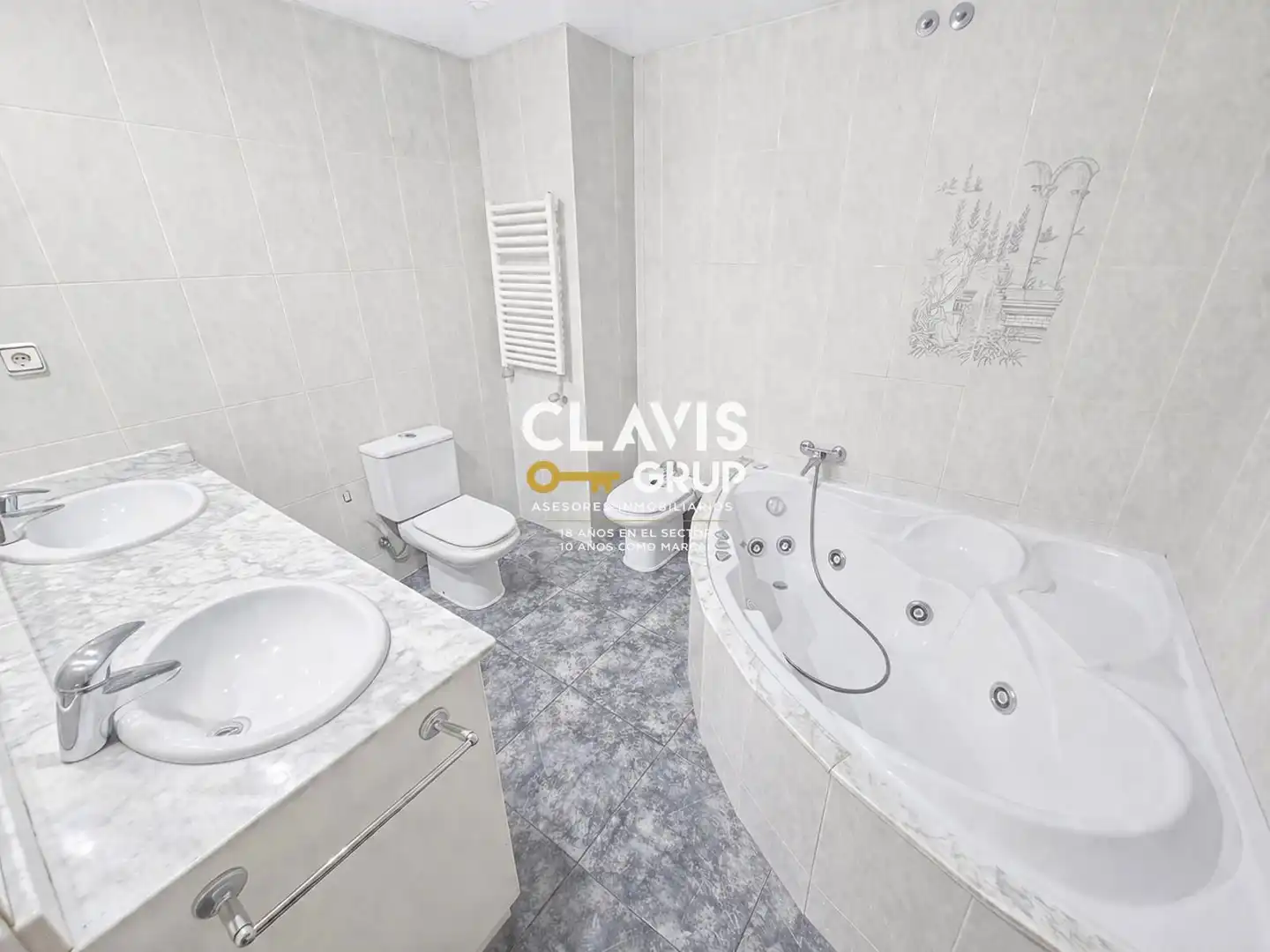 Baño de Piso en venta en Barcelona con Aire acondicionado y Terraza