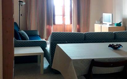 Living room of Flat for sale in  Sevilla Capital  with Air Conditioner, Storage room and Balcony