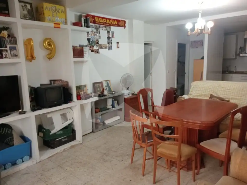 House with balcony for sale in Calle Cespedes, imagen 3
