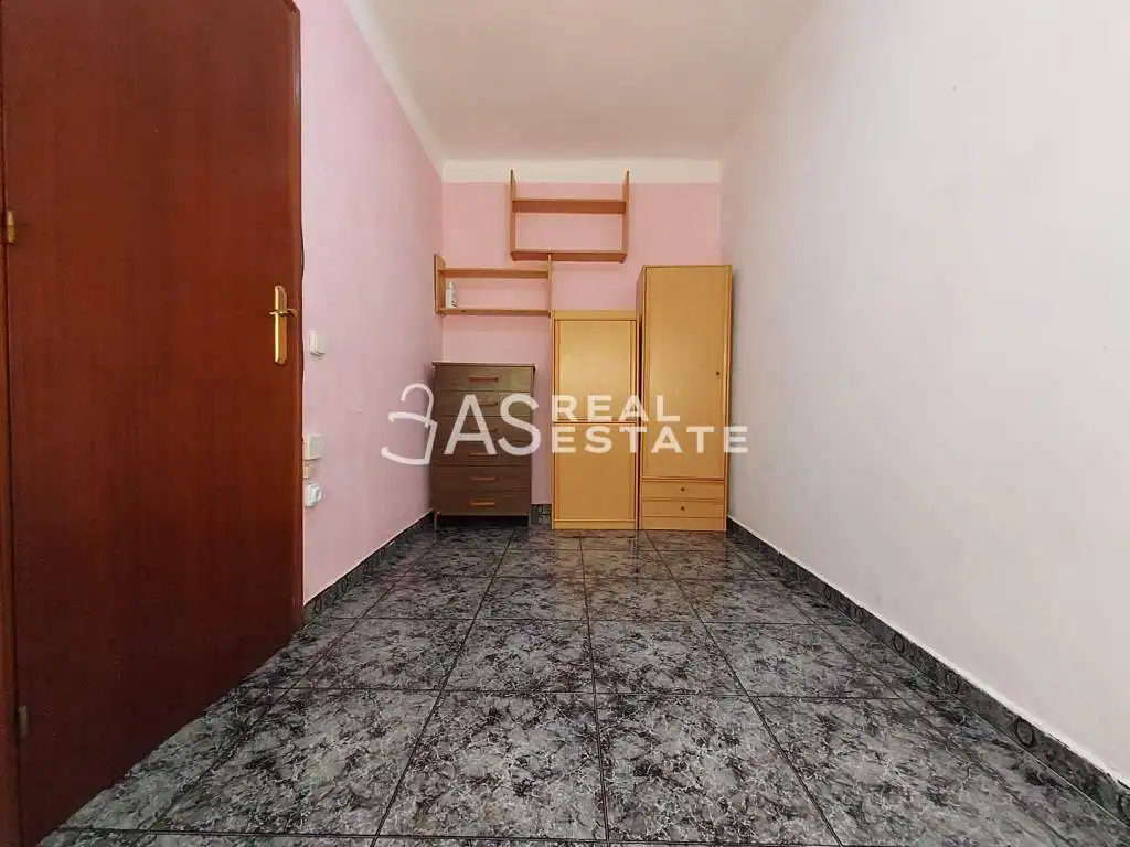 Habitación de Piso en venta en L'Hospitalet de Llobregat con Aire acondicionado y Amueblado