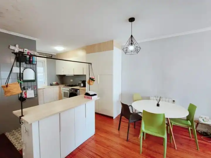 Küche von Wohnung zum Verkauf in Vigo  mit Heizung, Möbliert und Balkon