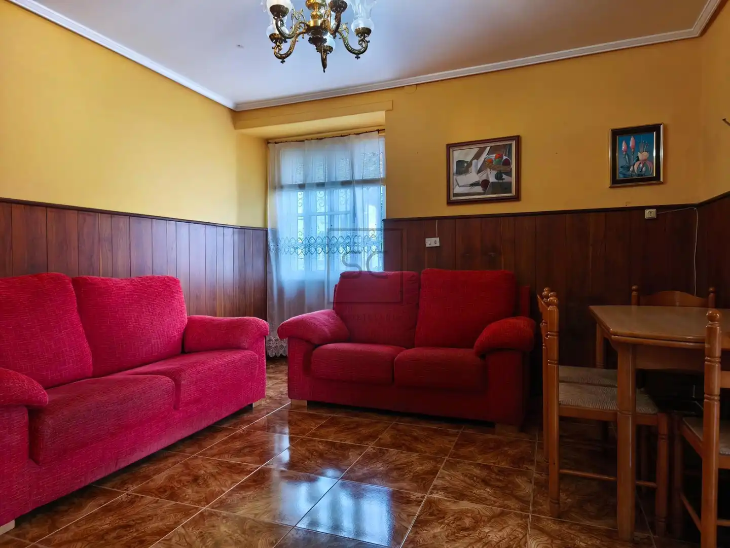Sala d'estar de Casa o xalet en venda en Neda amb Calefacció, Jardí privat i Traster