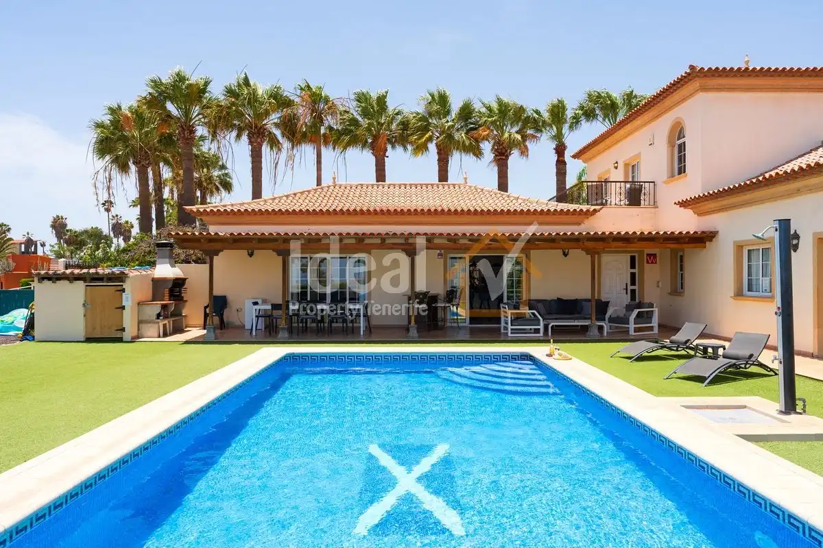 Detached house with pool for sale in Golf del Sur - Amarilla Golf, imagen 4