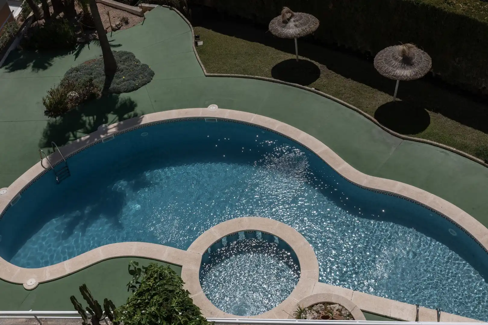Piscina de Apartament en venda en Calvià amb Terrassa i Balcó
