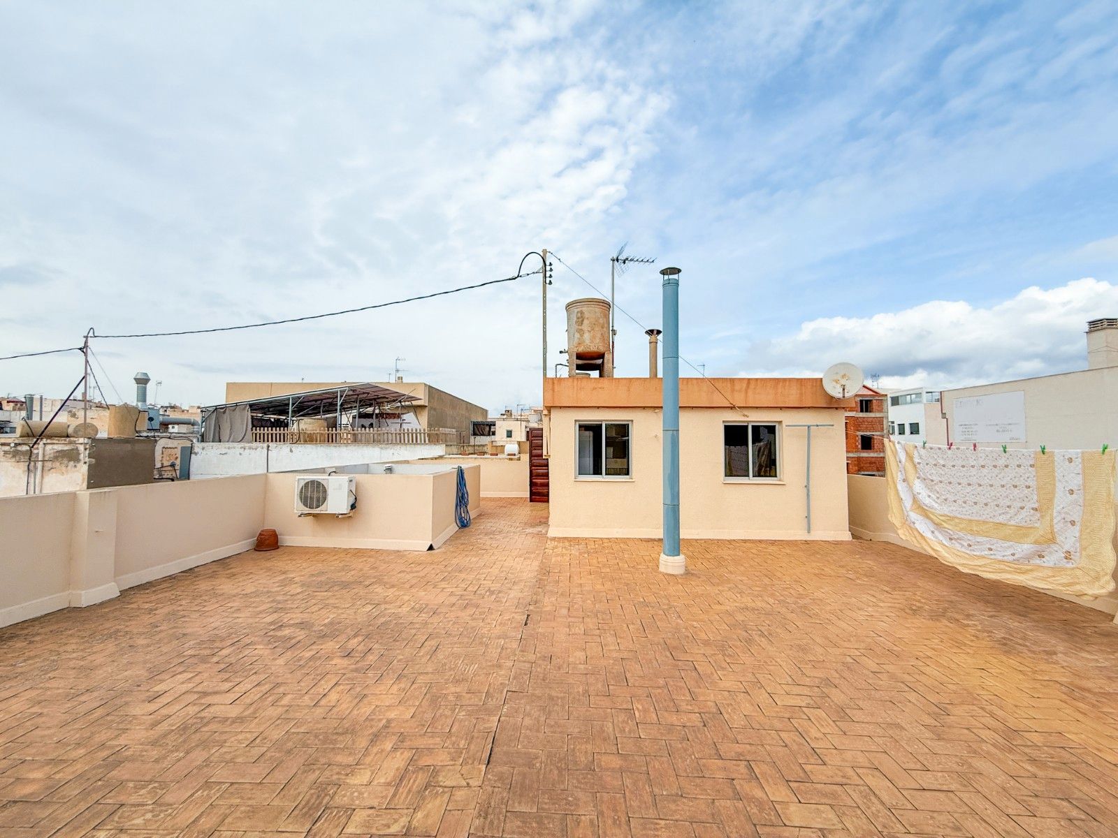 Vista exterior de Pis en venda en Águilas amb Aire condicionat, Terrassa i Traster