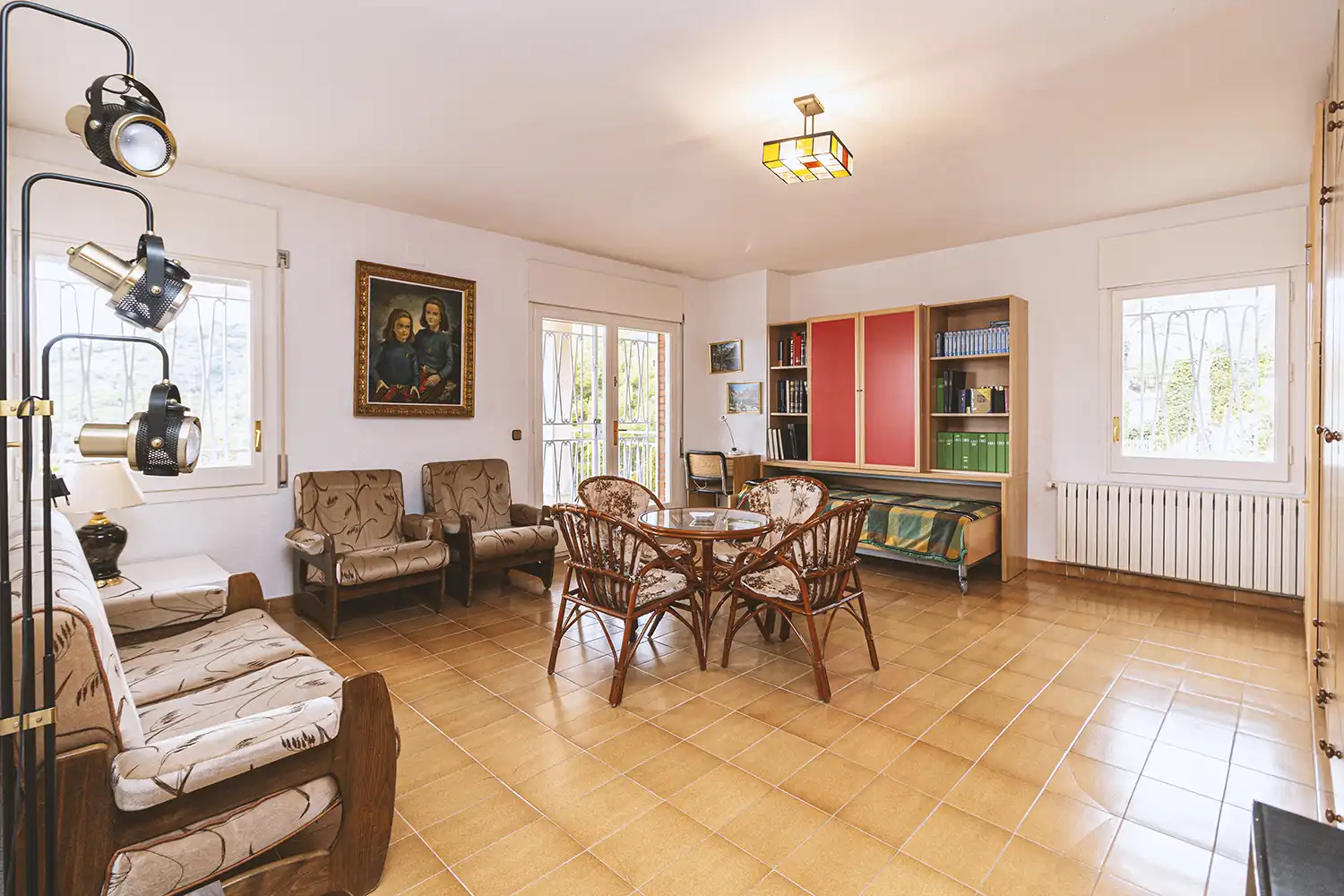 Sala d'estar de Casa o xalet en venda en Sant Pol de Mar amb Calefacció, Jardí privat i Terrassa
