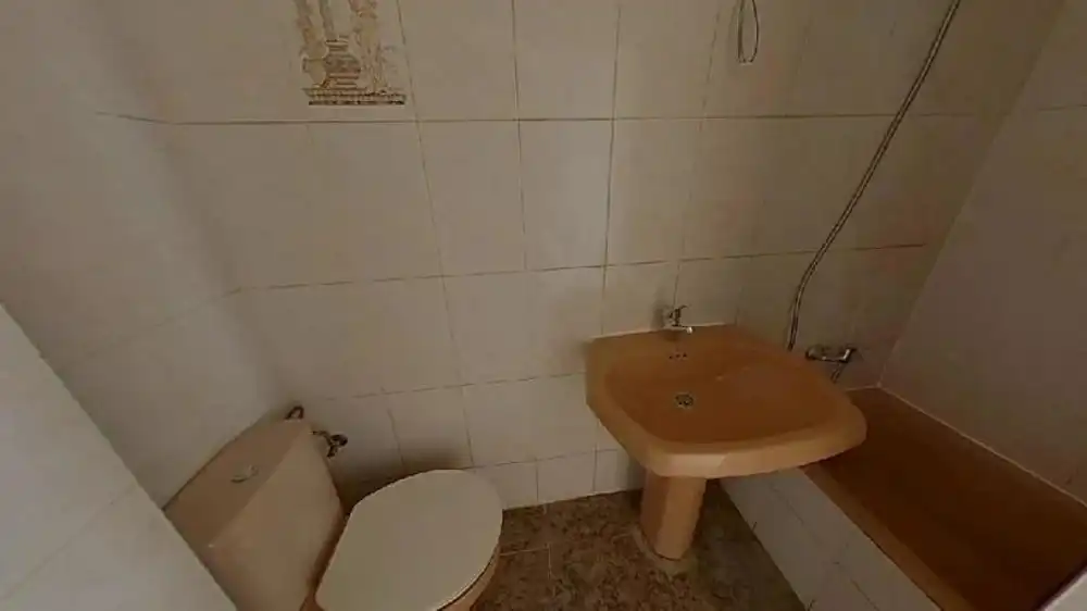 Bathroom of Flat for sale in Gavà