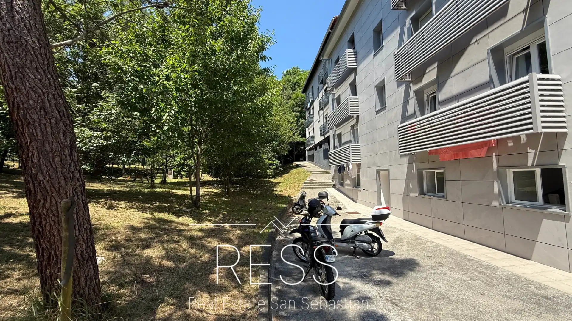 Ground floor for sale in Zandardegi Bidea, 47, Intxaurrondo