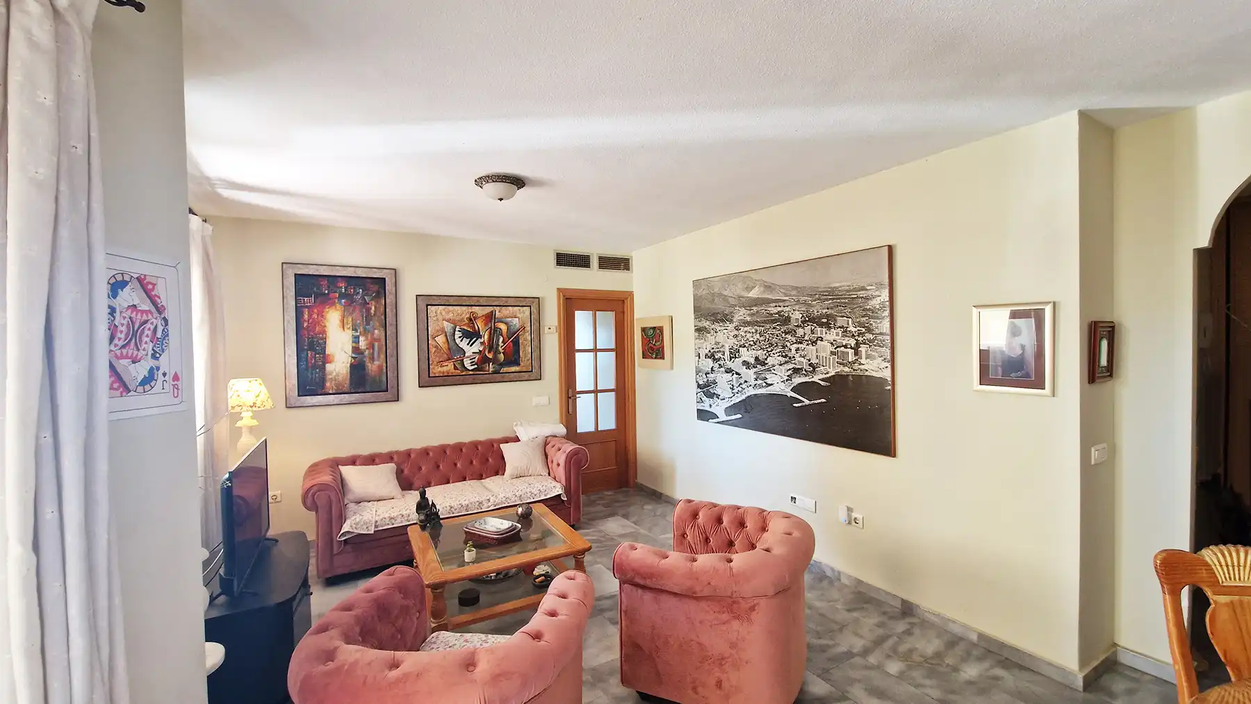 Sala de estar de Piso en venta en Benalmádena con Aire acondicionado, Terraza y Trastero