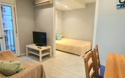 Bedroom of Flat to rent in  Barcelona Capital  with Air Conditioner and Balcony