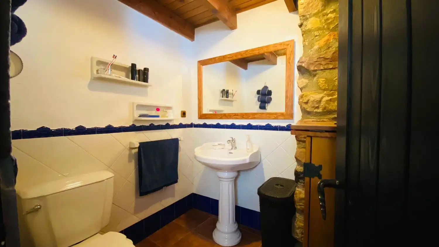 Badezimmer von Country house zum Verkauf in Alcudia de Veo mit Klimaanlage und Abstellraum