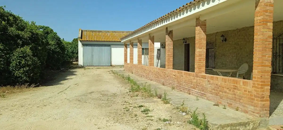 Exterior view of Country homes for sale in Jerez de la Frontera