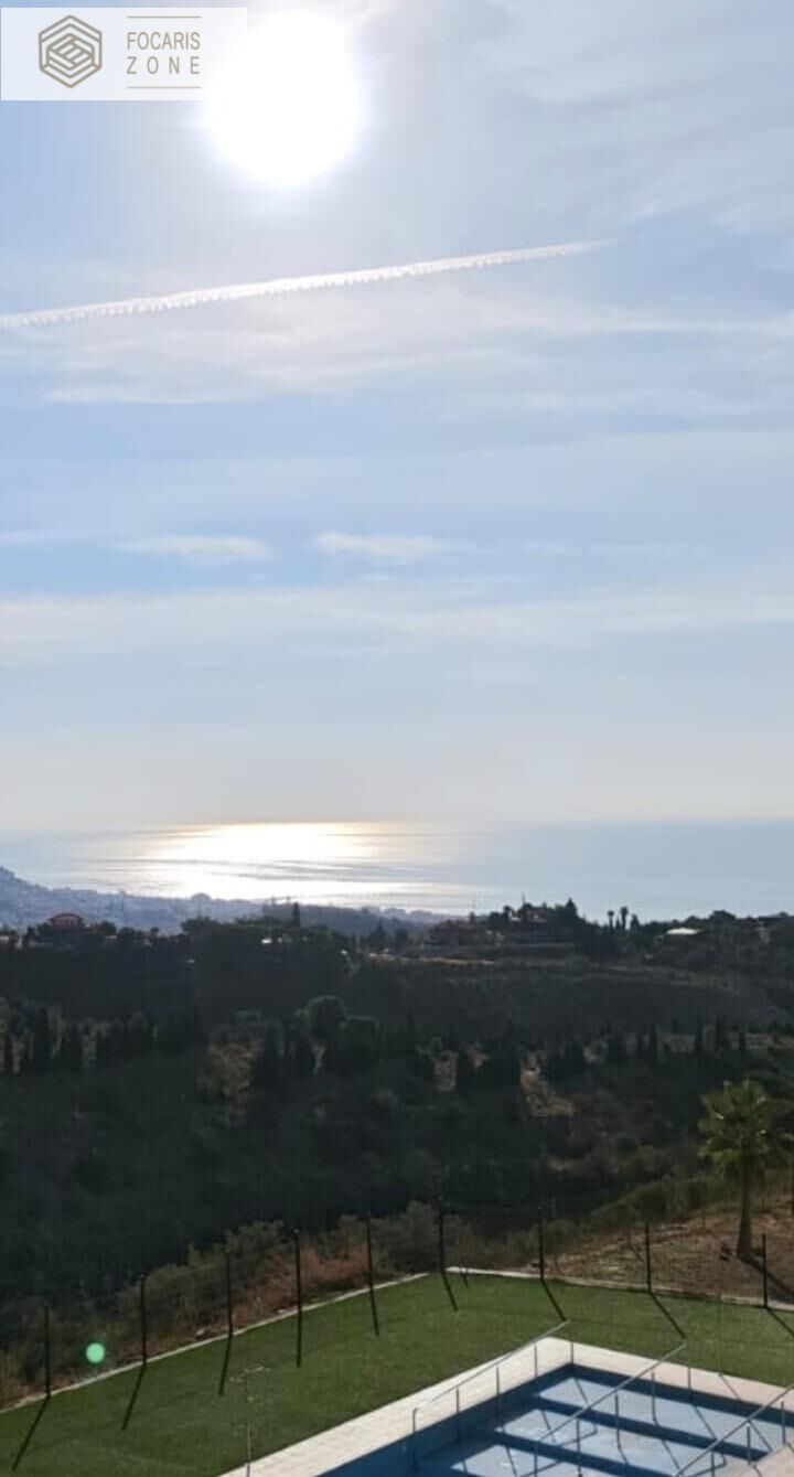 Vista exterior de Pis en venda en Rincón de la Victoria amb Aire condicionat, Calefacció i Jardí privat