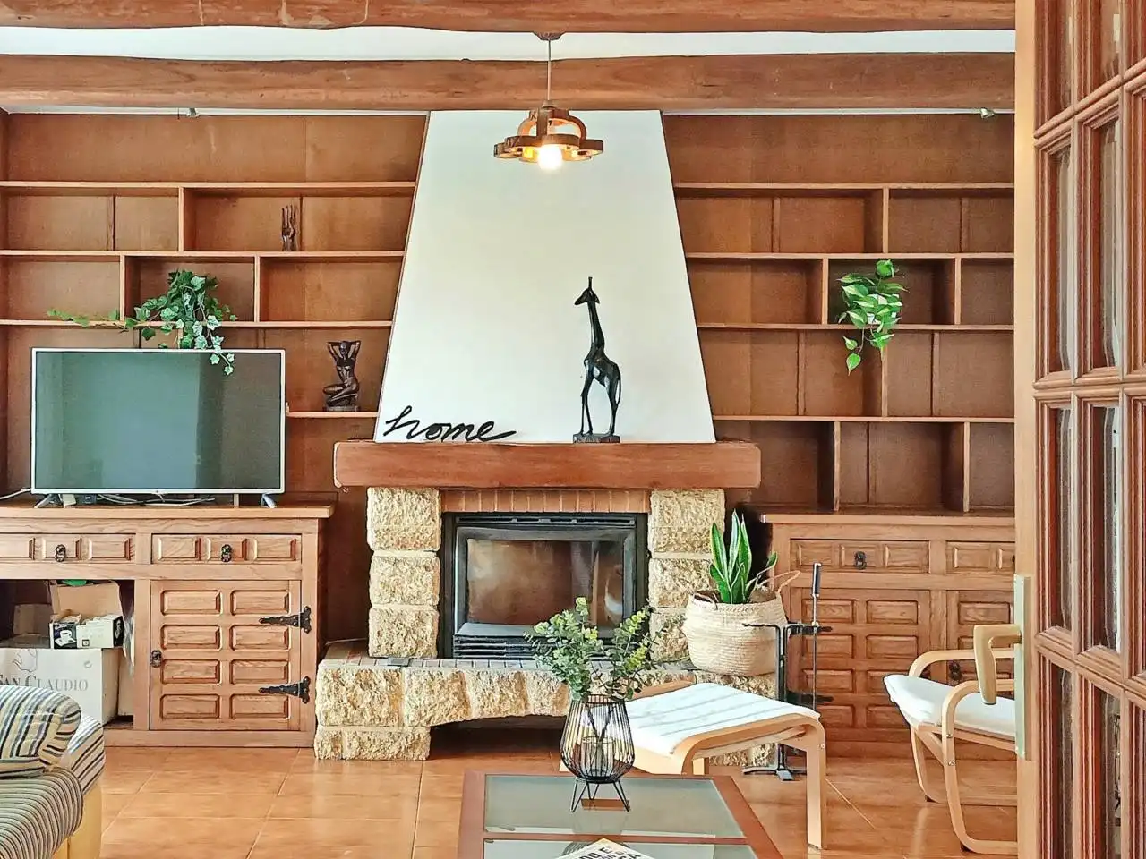 Sala de estar de Casa o chalet en venta en Oleiros con Calefacción