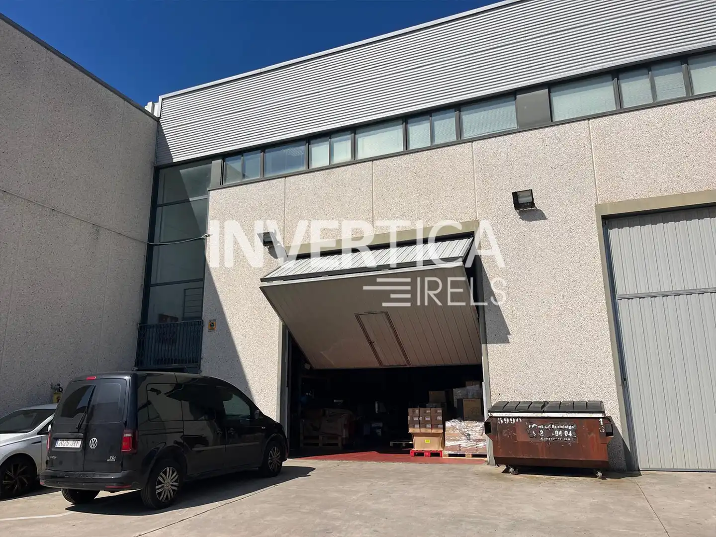 Vista exterior de Nave industrial en venta en Cervelló con Calefacción y Alarma
