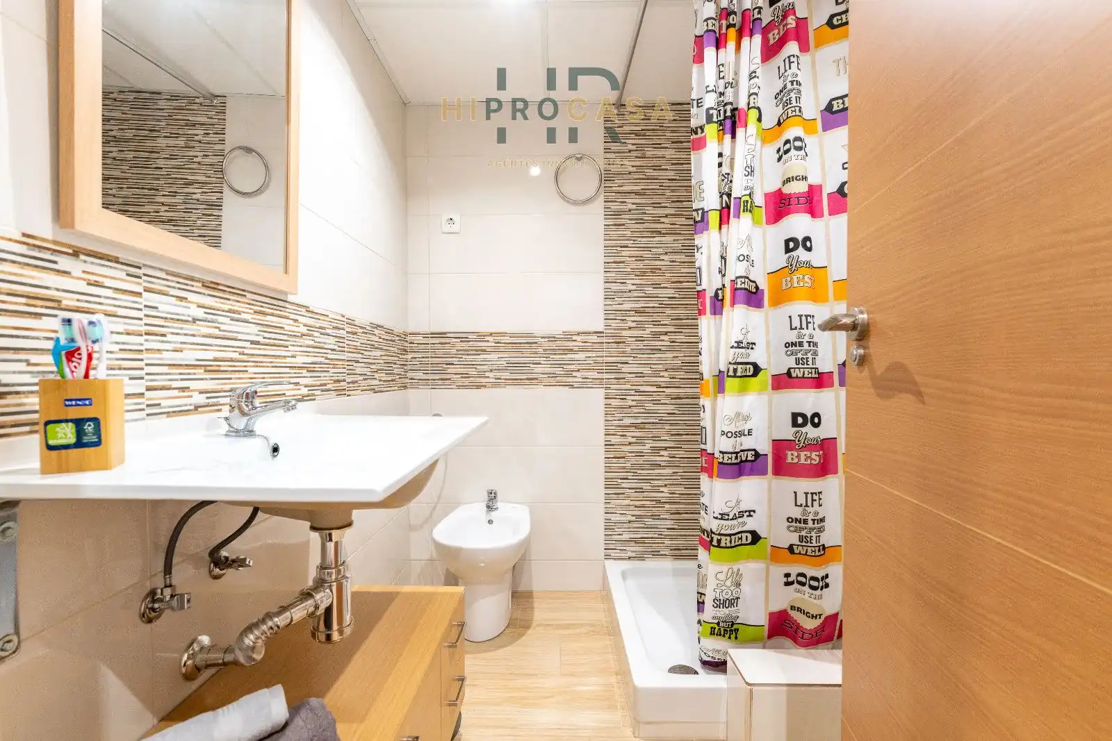 Badezimmer von Wohnung zum Verkauf in Reus mit Klimaanlage und Terrasse
