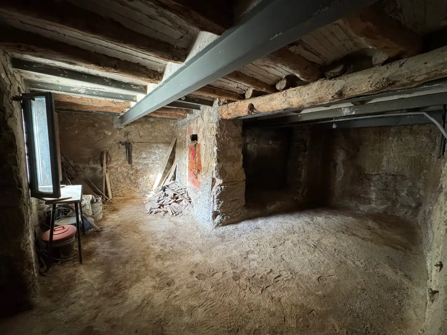 Habitatge amb terrassa en venda a Valdeltormo, imagen 5
