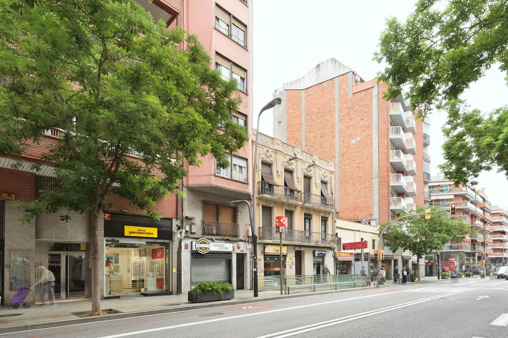 Exterior view of Flat for rent in Barcelona  with Air Conditioner, Heating and Furnished