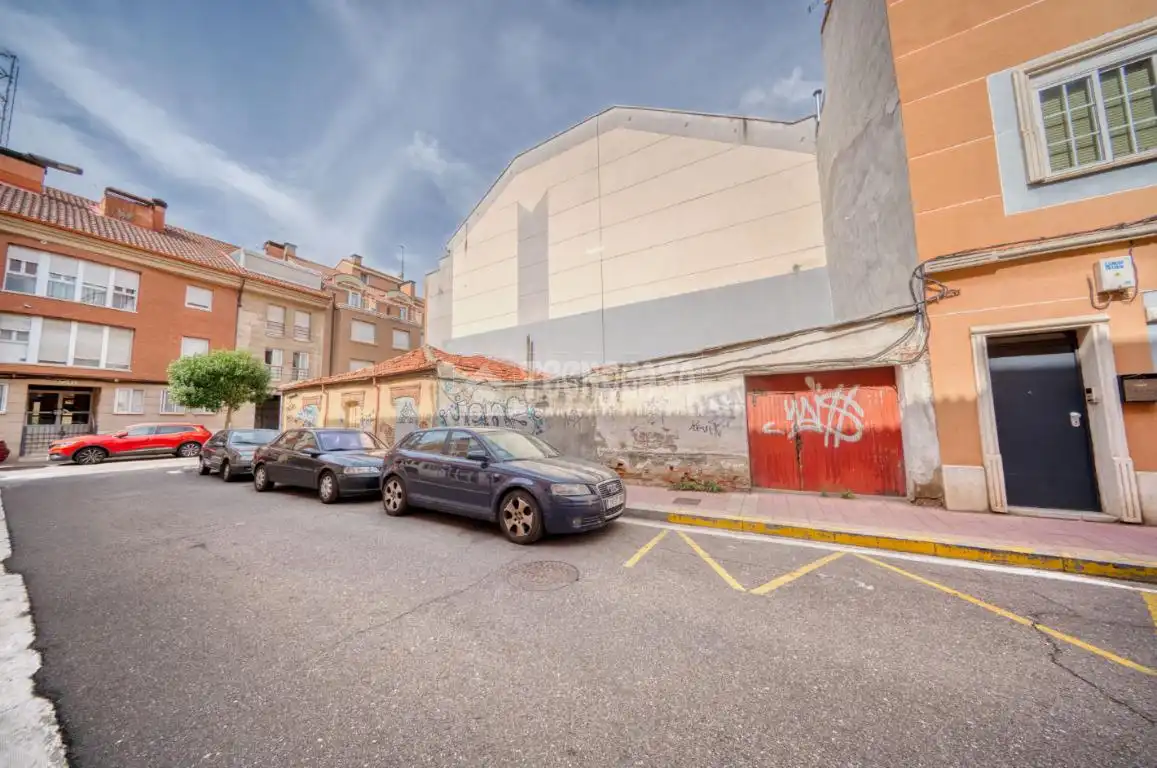 Exterior view of Buildings for sale in Valladolid