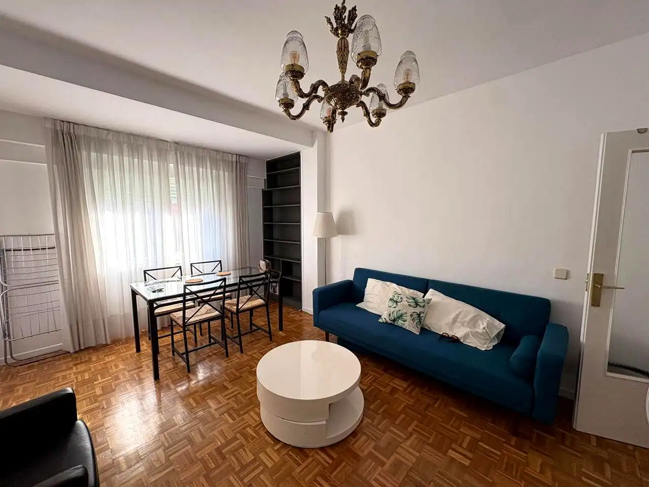 Living room of Flat for rent in Madrid  with Air Conditioner, Heating and Terrace