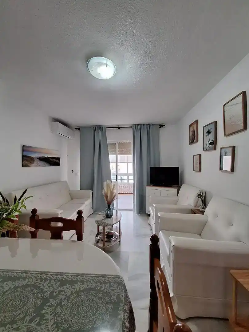 Wohnzimmer von Wohnung zur Miete in Rota mit Klimaanlage, Möbliert und Ofen
