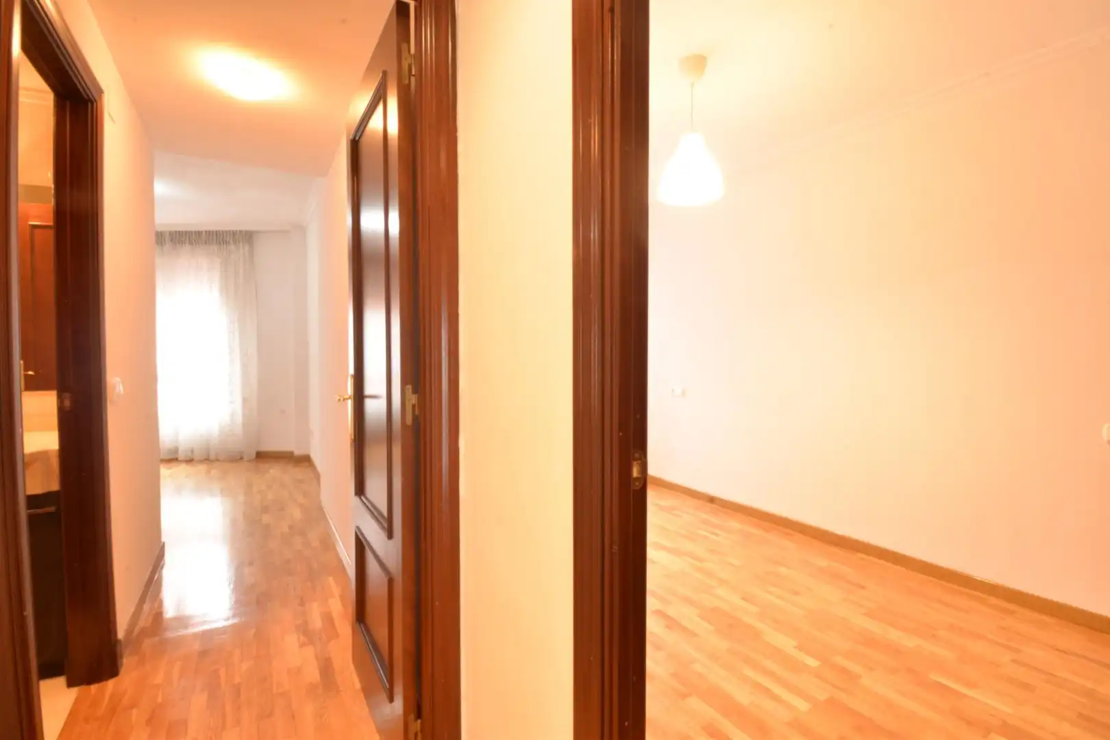 Piso en venta en Oviedo  con Calefacción y Trastero