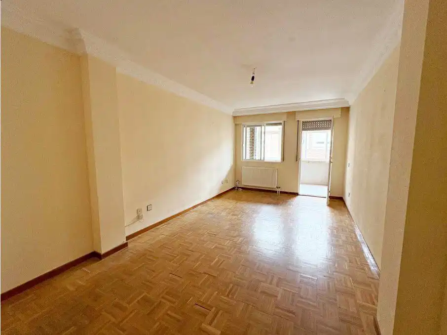 Wohnzimmer von Wohnung zum Verkauf in Salamanca mit Heizung, Parkett und Terrasse