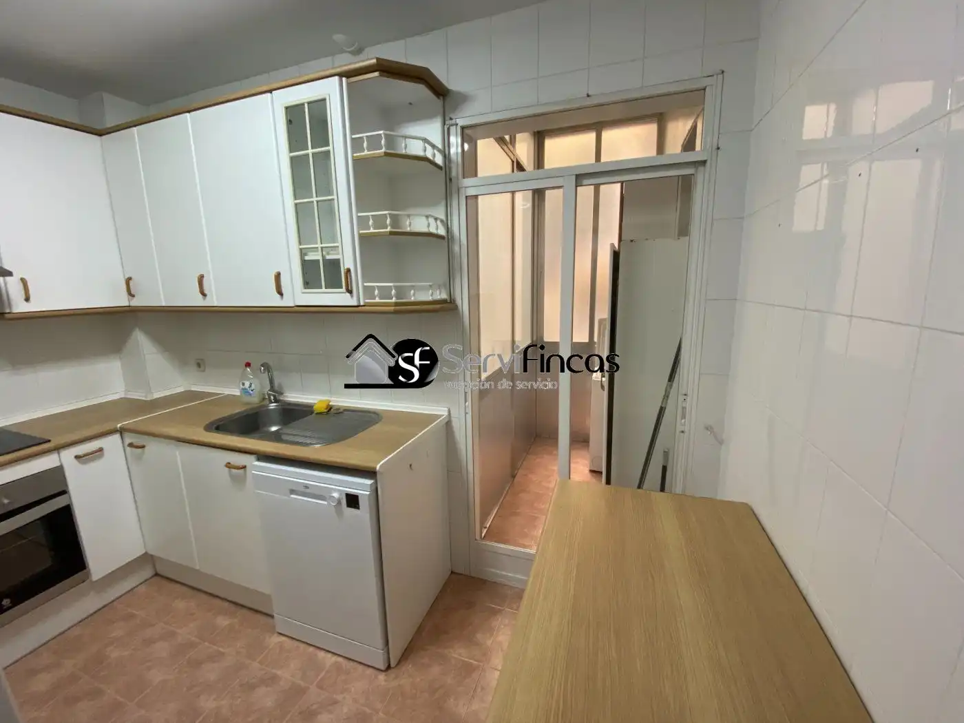 Cuina de Pis de lloguer en Madrid amb Aire condicionat, Calefacció i Parquet