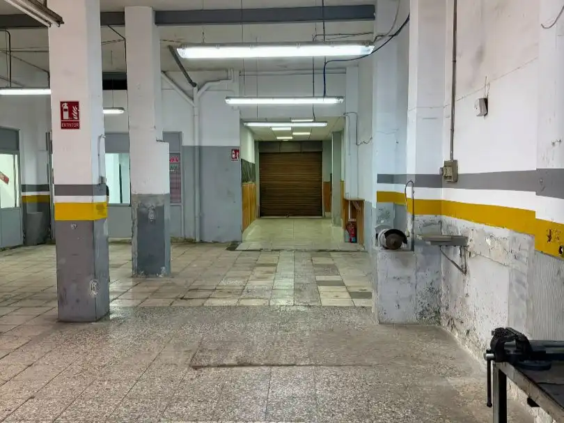 Geschaftsraum zur Miete in Centro  