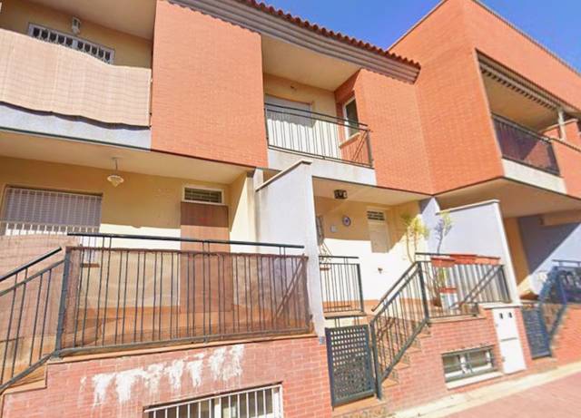 Casa-chalet en Venta en C/ Ángel Guillamón en San Benito - Patiño