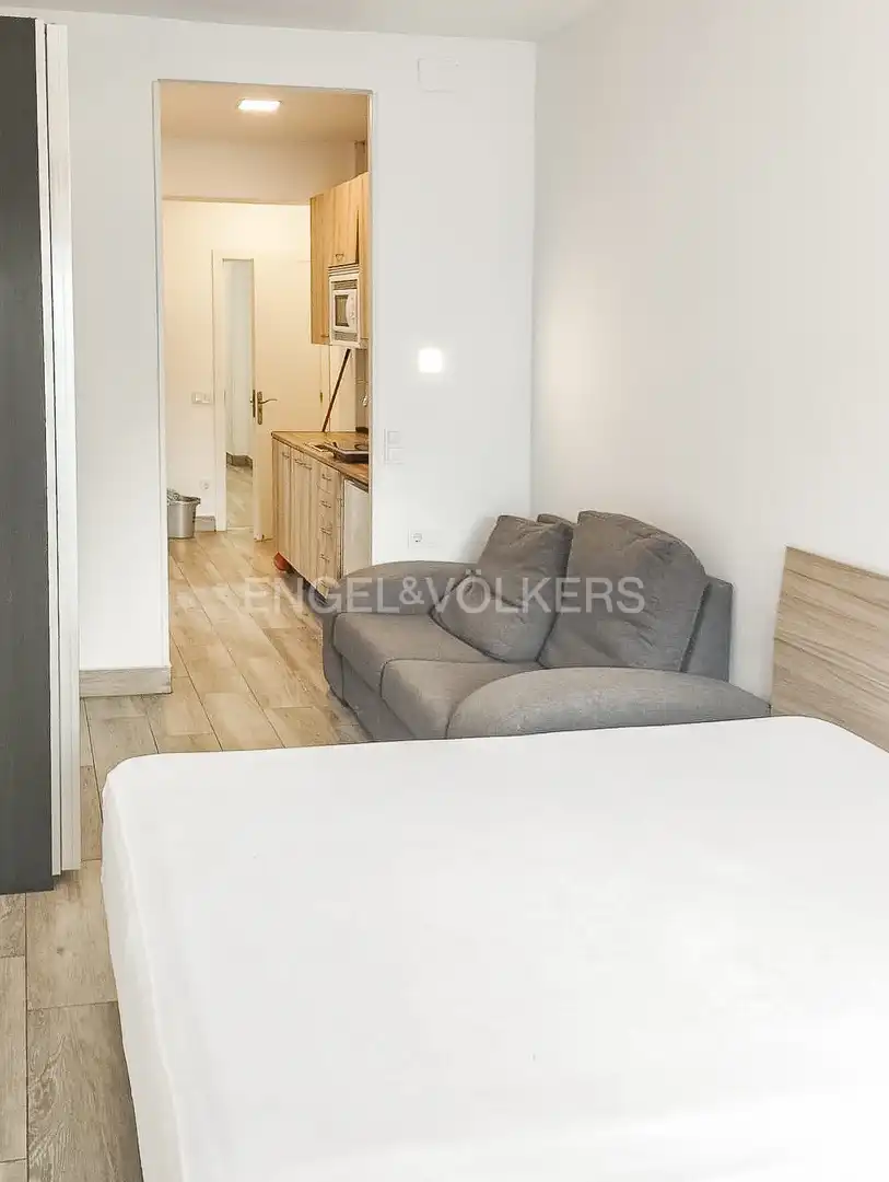Habitación de Piso en venta en Barcelona con Aire acondicionado, Calefacción y Terraza