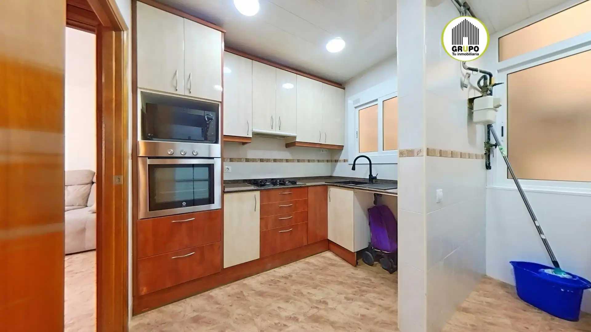 Küche von Wohnung zum Verkauf in Esplugues de Llobregat mit Klimaanlage, Heizung und Balkon