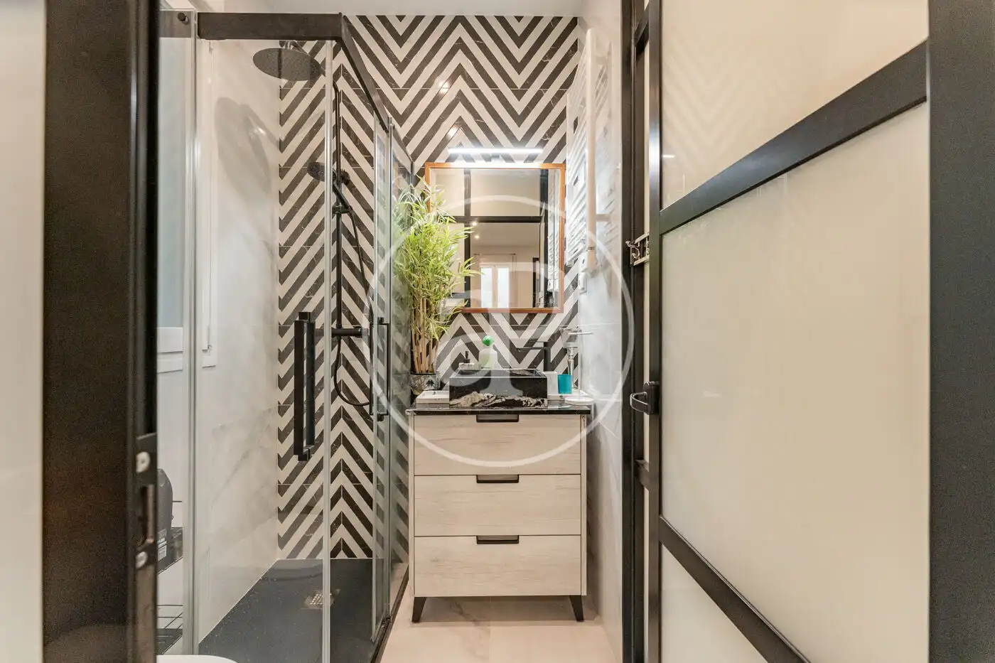 Baño de Piso en venta en Madrid con Calefacción y Amueblado