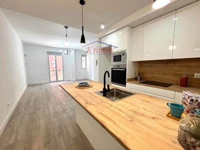 Kitchen of Flat for sale in  Madrid Capital  with Air Conditioner, Heating and Terrace