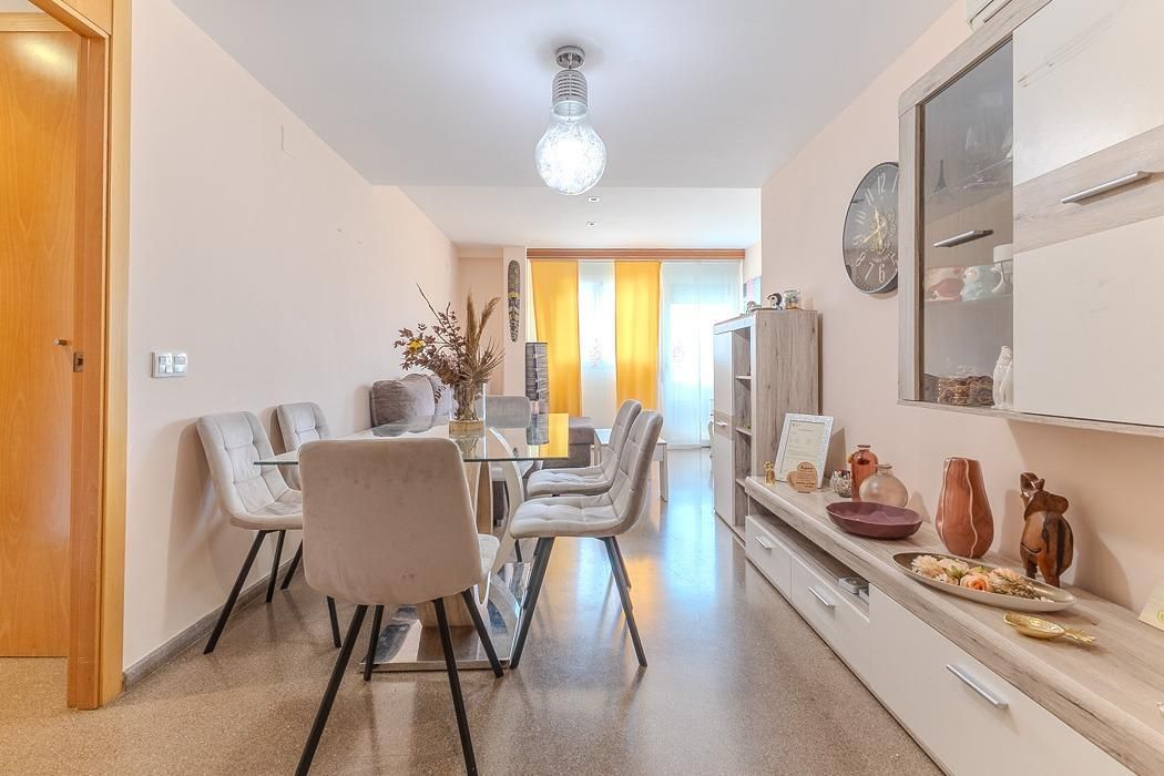 Menjador de Pis en venda en Llíria amb Aire condicionat, Calefacció i Terrassa