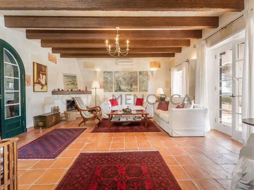 Sala d'estar de Finca rústica en venda en Maó - Mahón amb Aire condicionat, Calefacció i Piscina