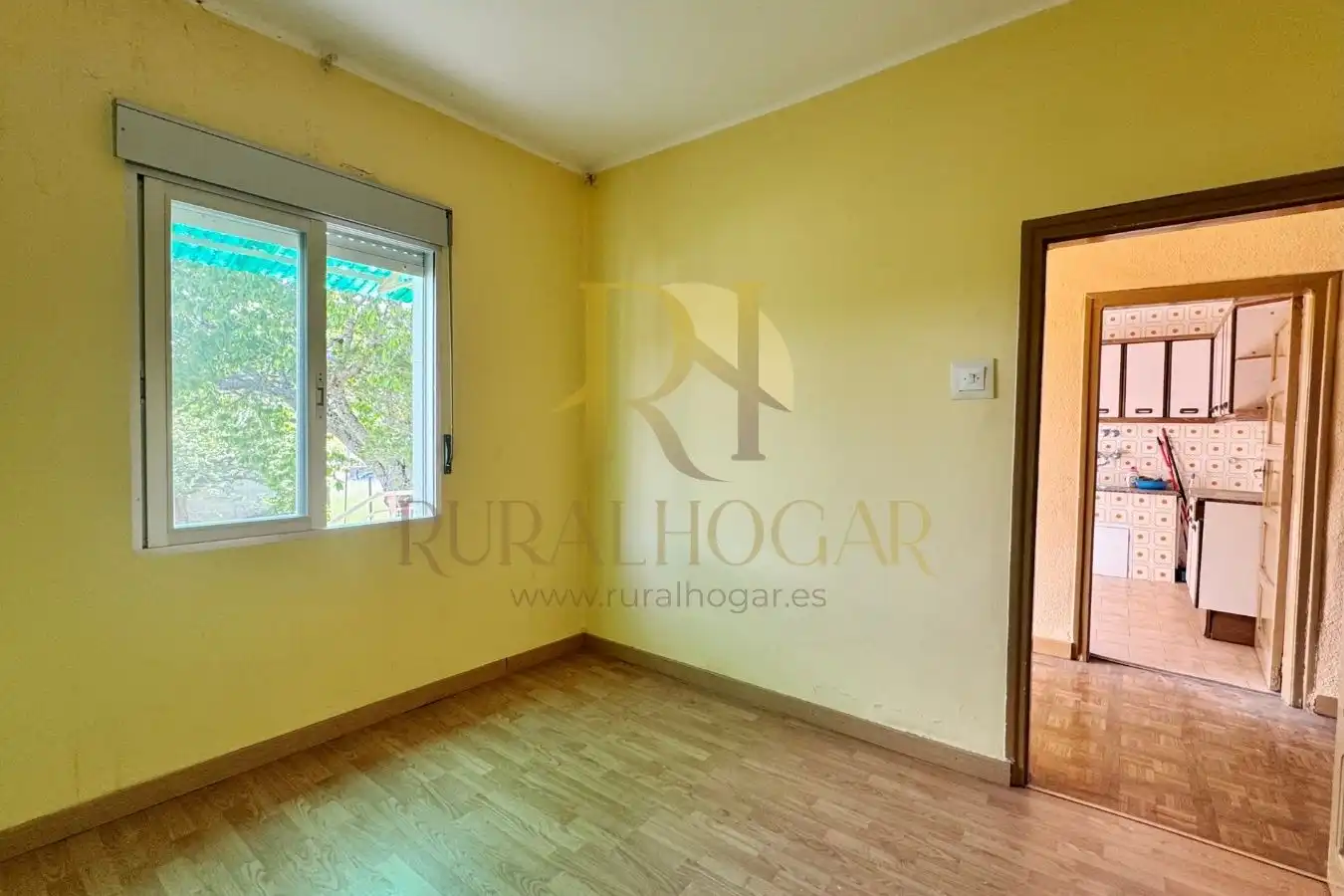 Bedroom of Houses for sale in Matallana de Torío  with Heating and Private garden