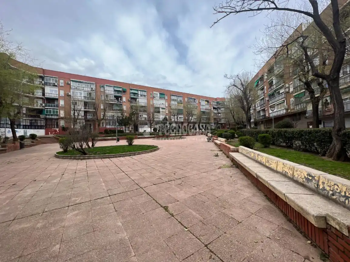 Vista exterior de Pis en venda en Leganés