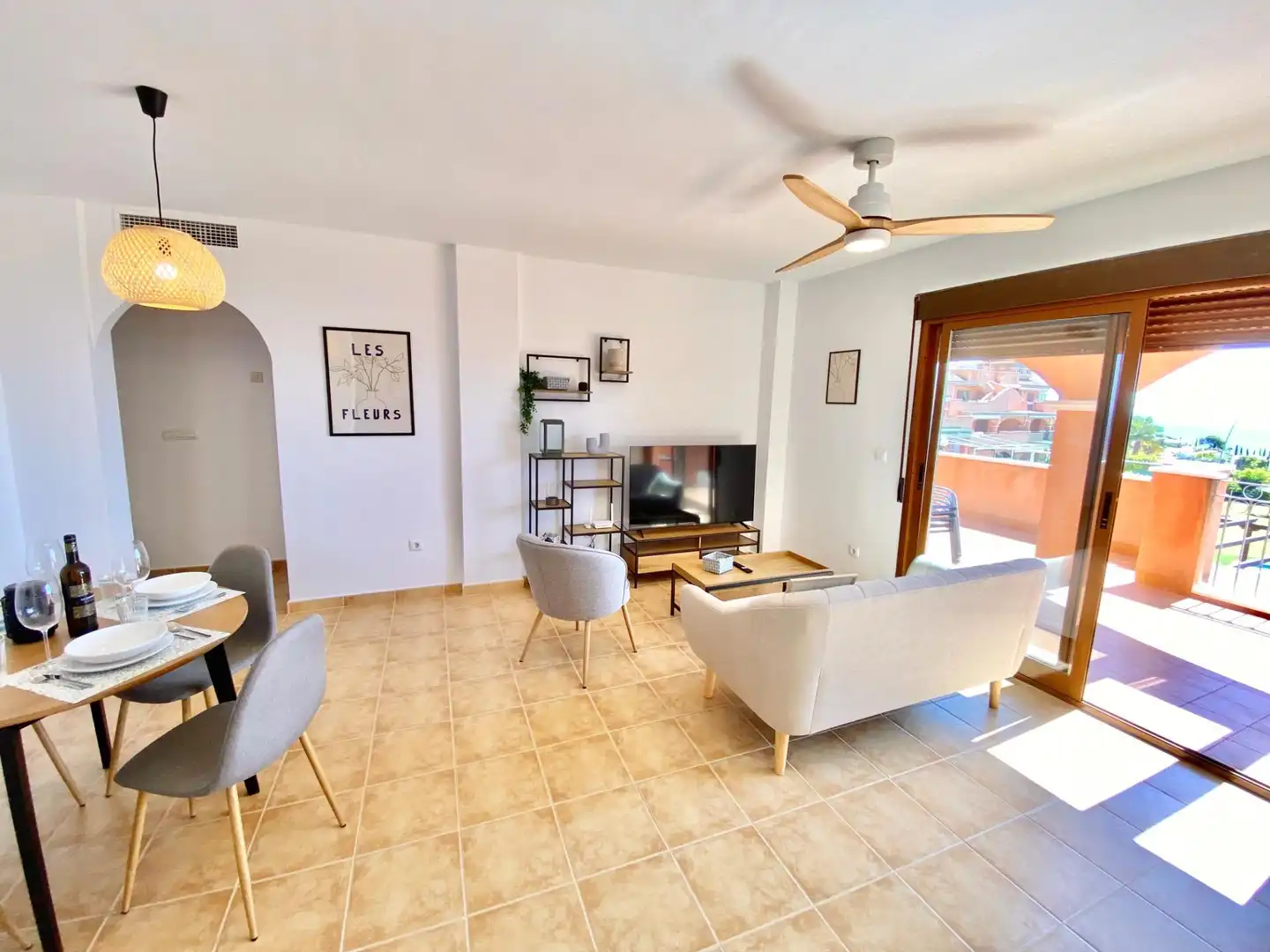 Sala d'estar de Apartament en venda en Cartagena amb Terrassa, Moblat i Piscina comunitària