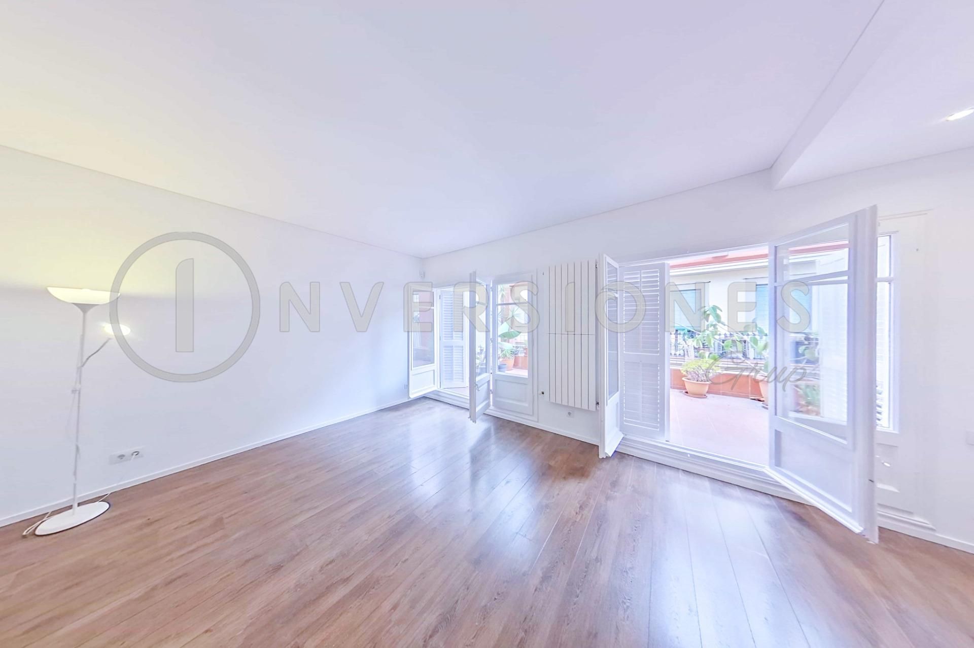 Living room of Attic to rent in  Barcelona Capital  with Air Conditioner, Heating and Parquet flooring