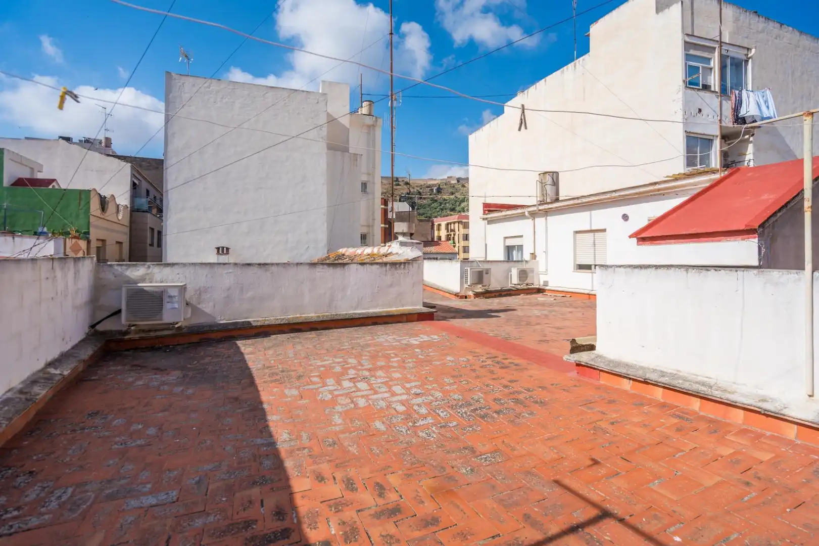 Vista exterior de Casa adosada en venta en Sagunto / Sagunt con Terraza