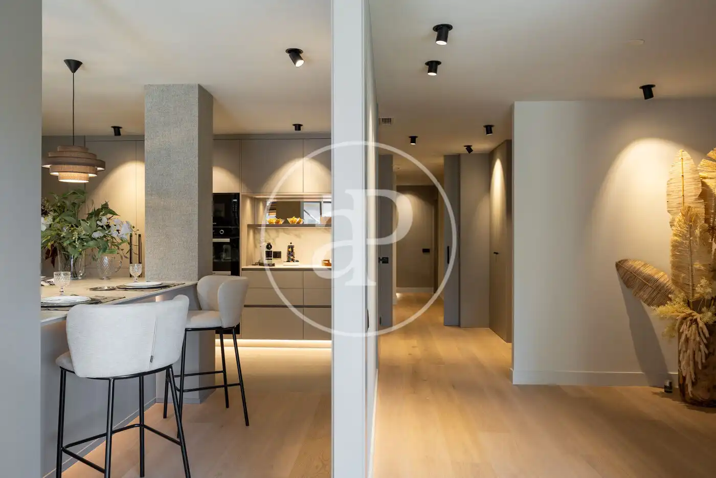Küche von Wohnung zum Verkauf in Barcelona mit Klimaanlage, Heizung und Terrasse