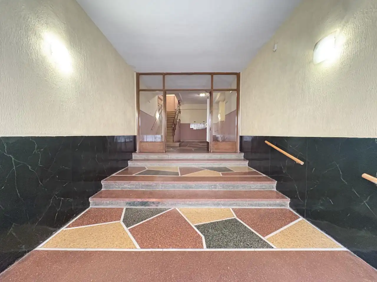 Wohnung zur Miete in Madrid mit Klimaanlage, Heizung und Parkett