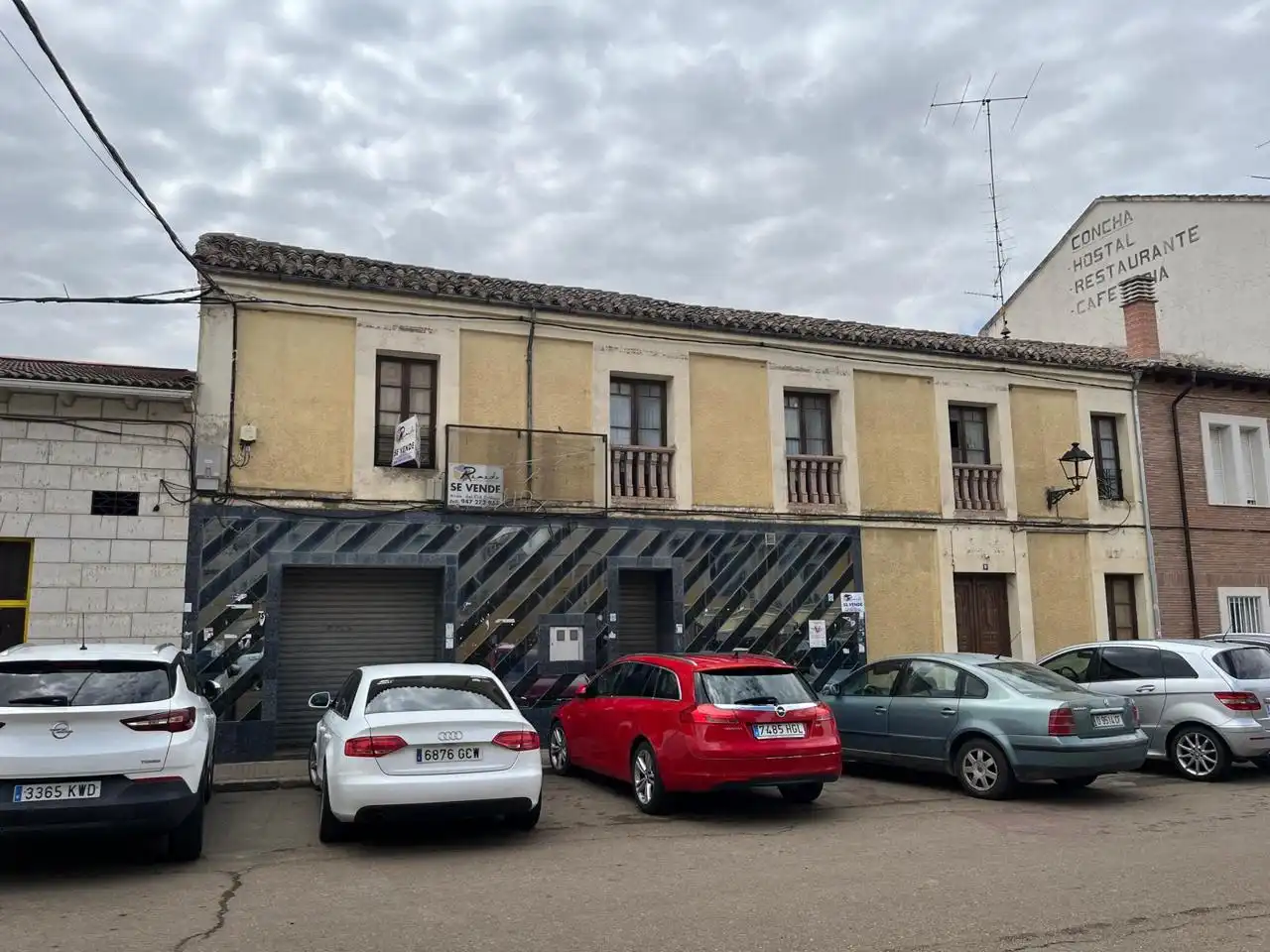 Casa con jardín en venta en Avenida el Ferial