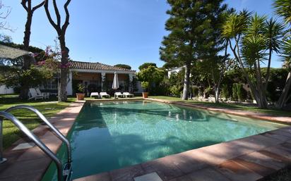 Swimming pool of House or chalet for sale in Chiclana de la Frontera  with Air Conditioner, Heating and Private garden