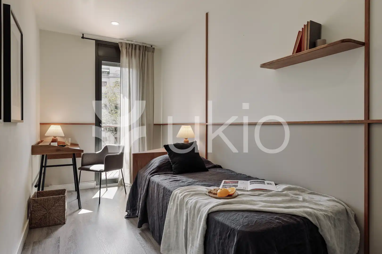 Bedroom of Apartments for rent in Barcelona  with Air Conditioner, Heating and Parquet flooring
