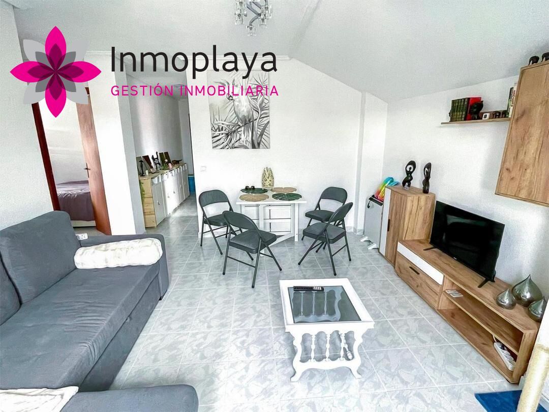 Sala d'estar de Àtic en venda en Noja amb Terrassa i Piscina comunitària