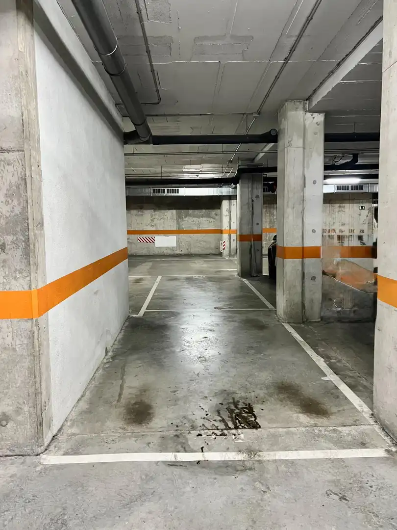 Aparcament de Pis en venda en Sabadell amb Aire condicionat, Calefacció i Parquet