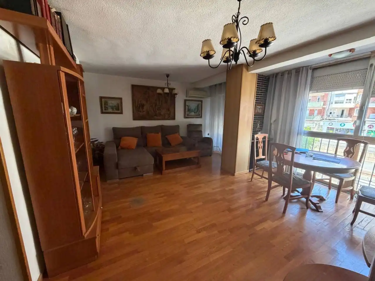 Living room of Flat for sale in Murcia  with Air Conditioner and Parquet flooring