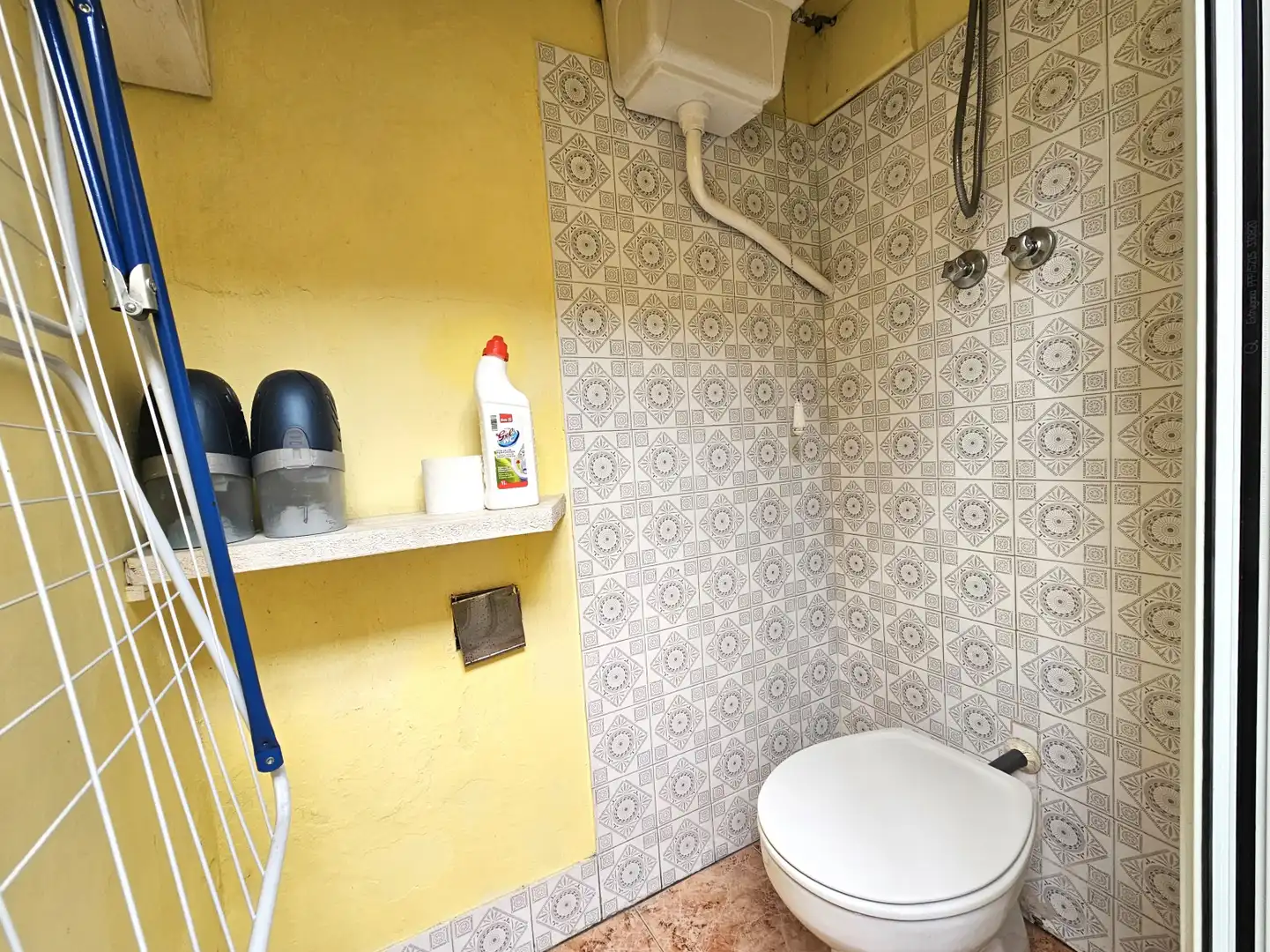 Baño de Casa adosada de alquiler en Bimenes con Calefacción, Trastero y Amueblado